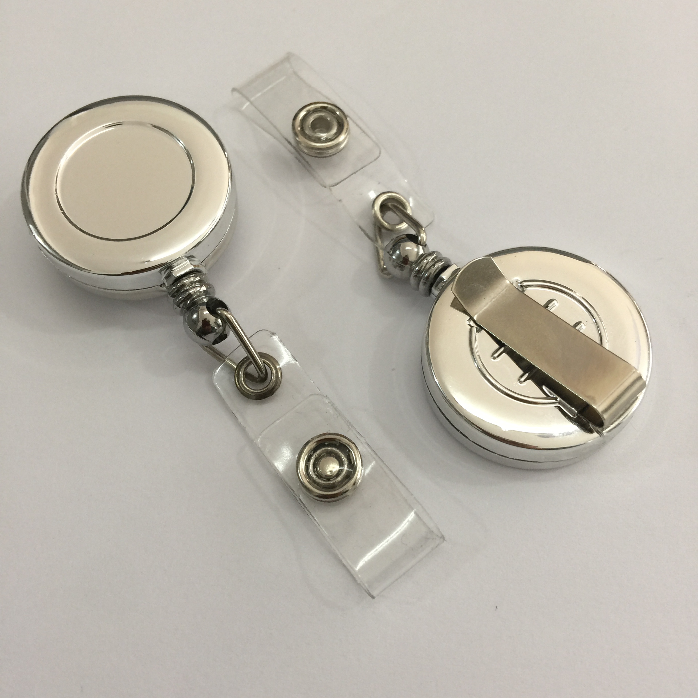 32 mm round UV chrome silver retractable badge holder 